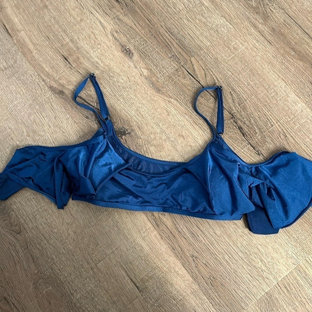 Rip Curl Blue Bikini Top with ruffle and cold shoulder detail Small